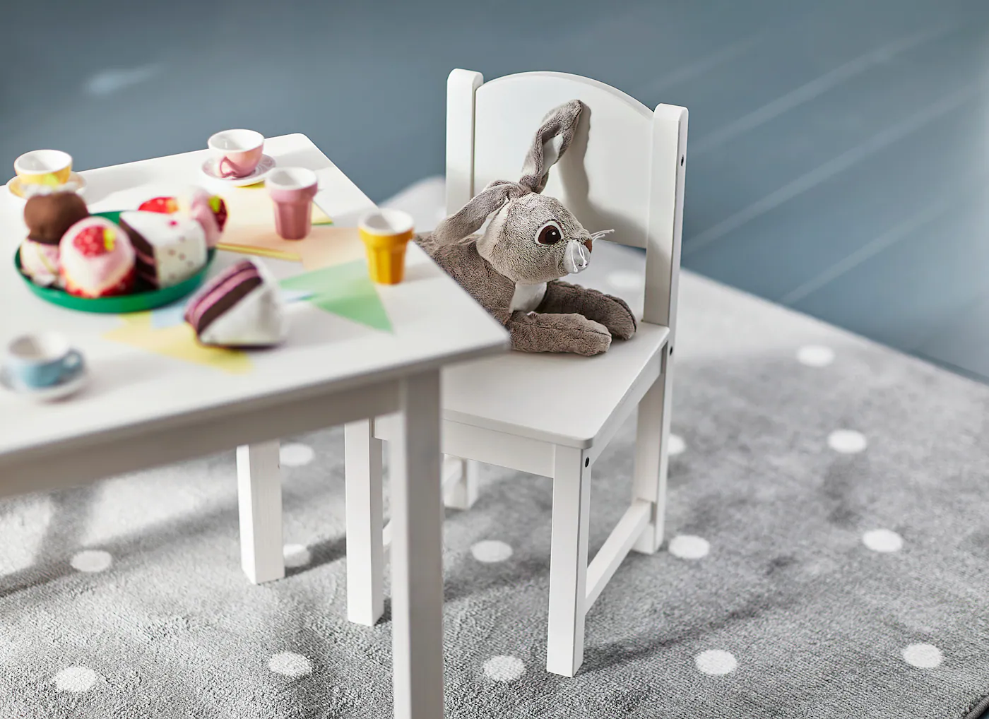 IKEA SUNDVIK Children's Chair White - Image 6